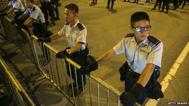 Hong Kong's Chief Executive refuses to resign - ảnh 2
